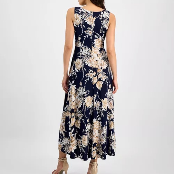 Sandra Darren Women's Floral-Print Keyhole Maxi Dress - Picture 4 of 7